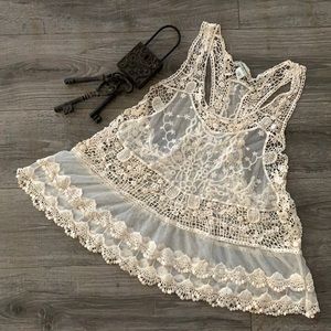 NWOT- Bohemian Ivory Lace Racerback Overlay Tank Size XL